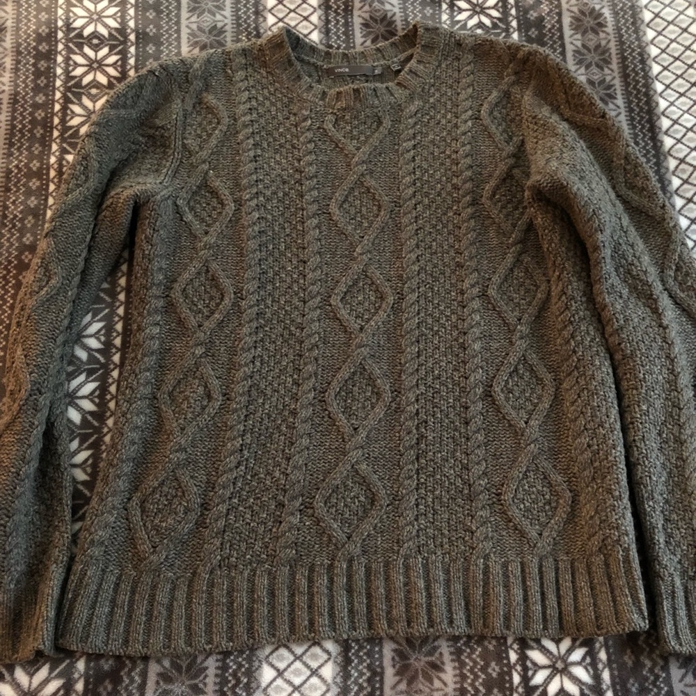 Vince Cableknit fisherman style sweater sz small